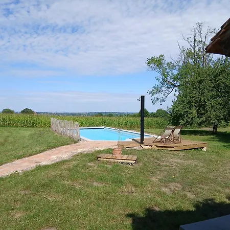 Semesterbostad La Maisonnette *